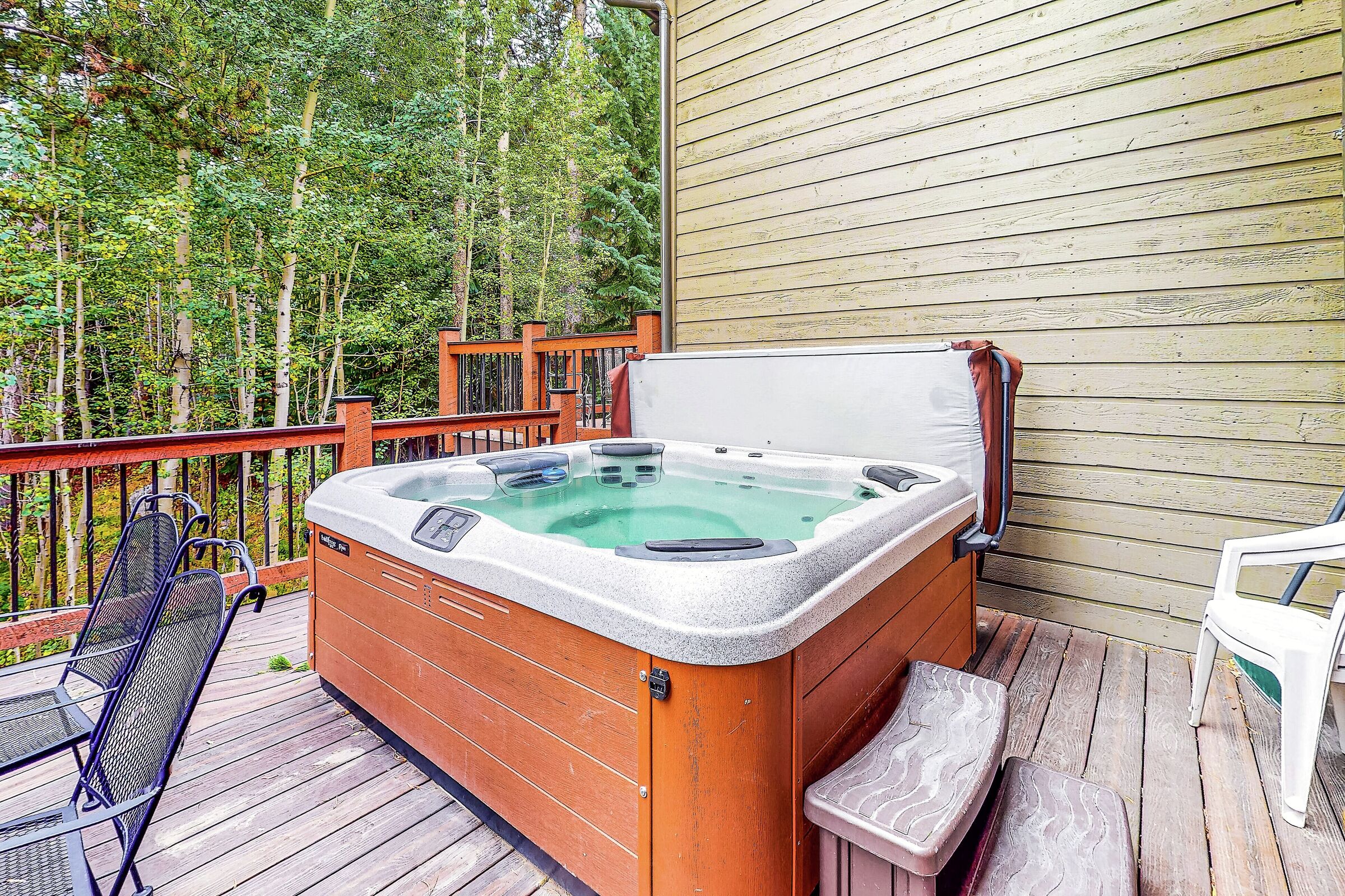 Balcony with Hot Tub