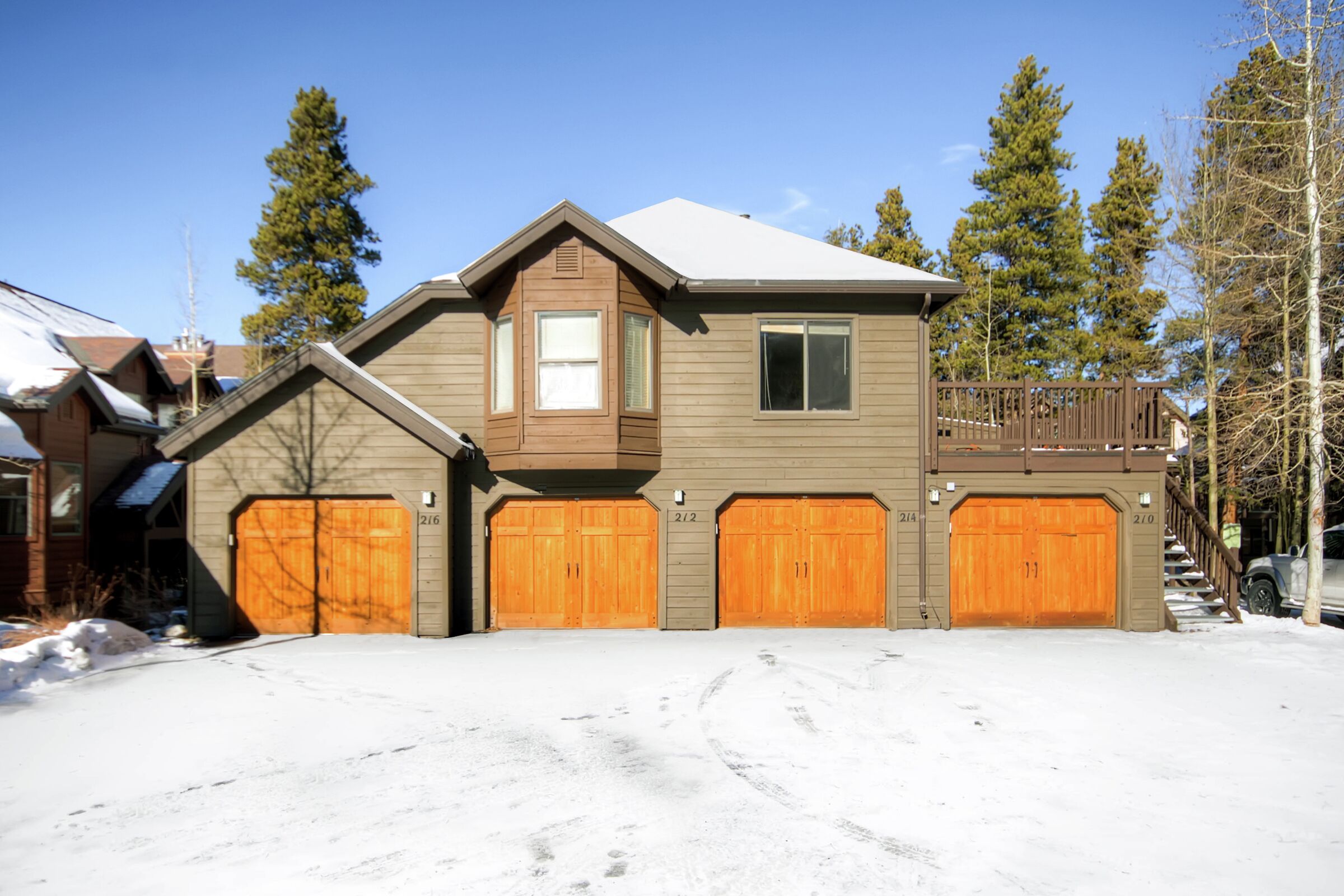Village Point Townhomes