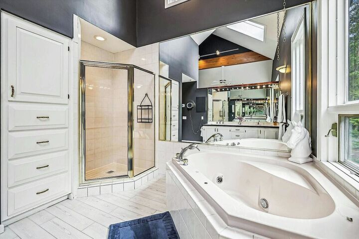 Master Ensuite Bathroom