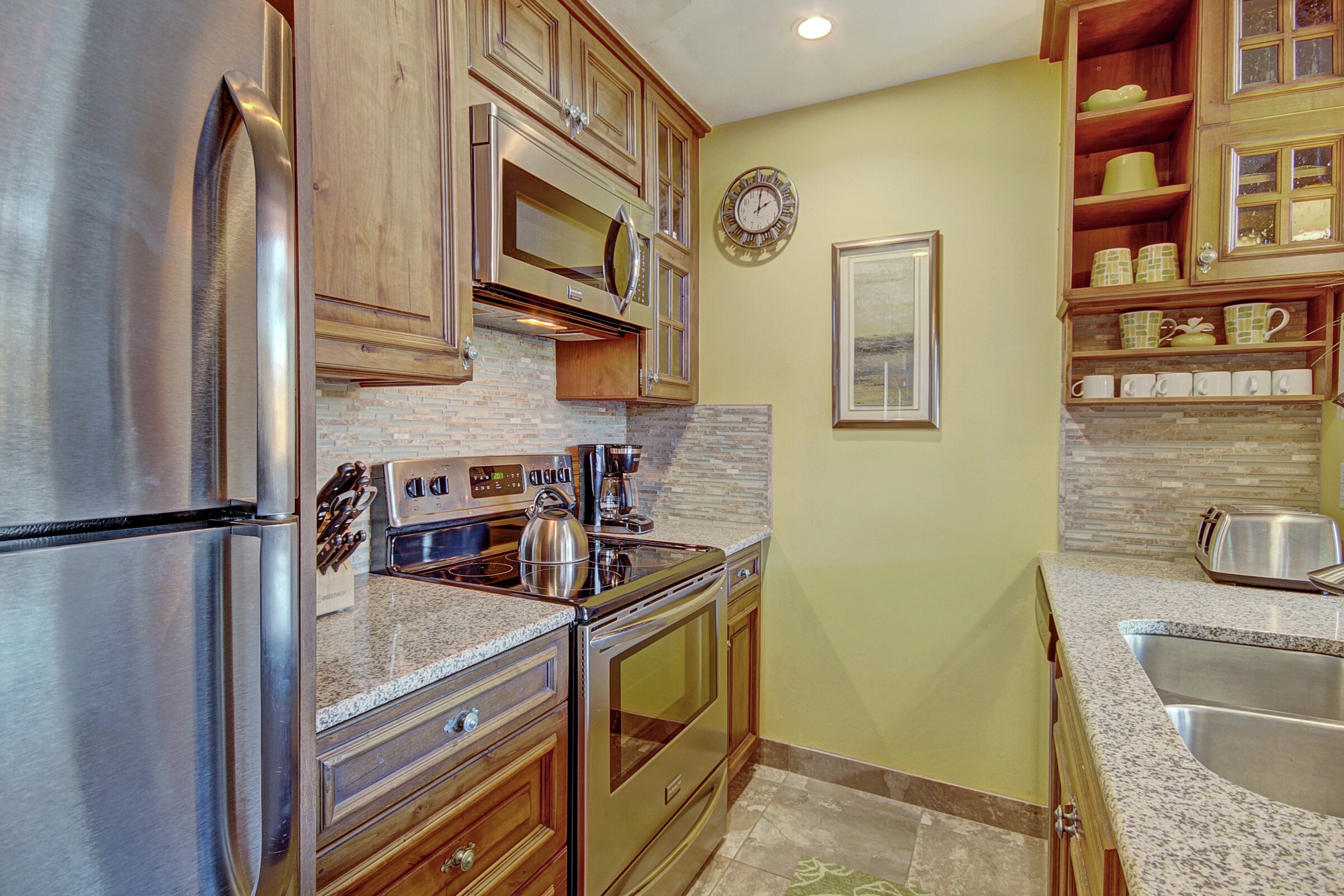 Studio Premium Kitchen