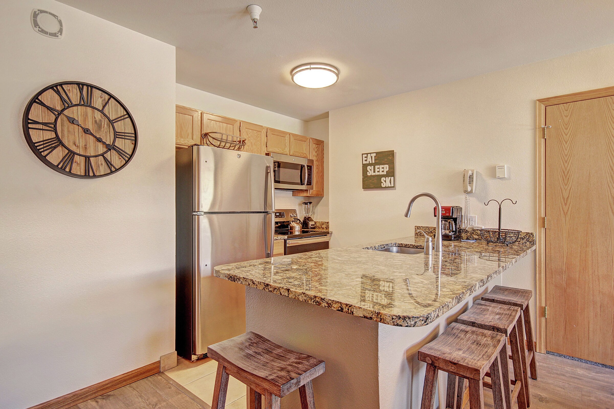 One Bedroom Premium Kitchen