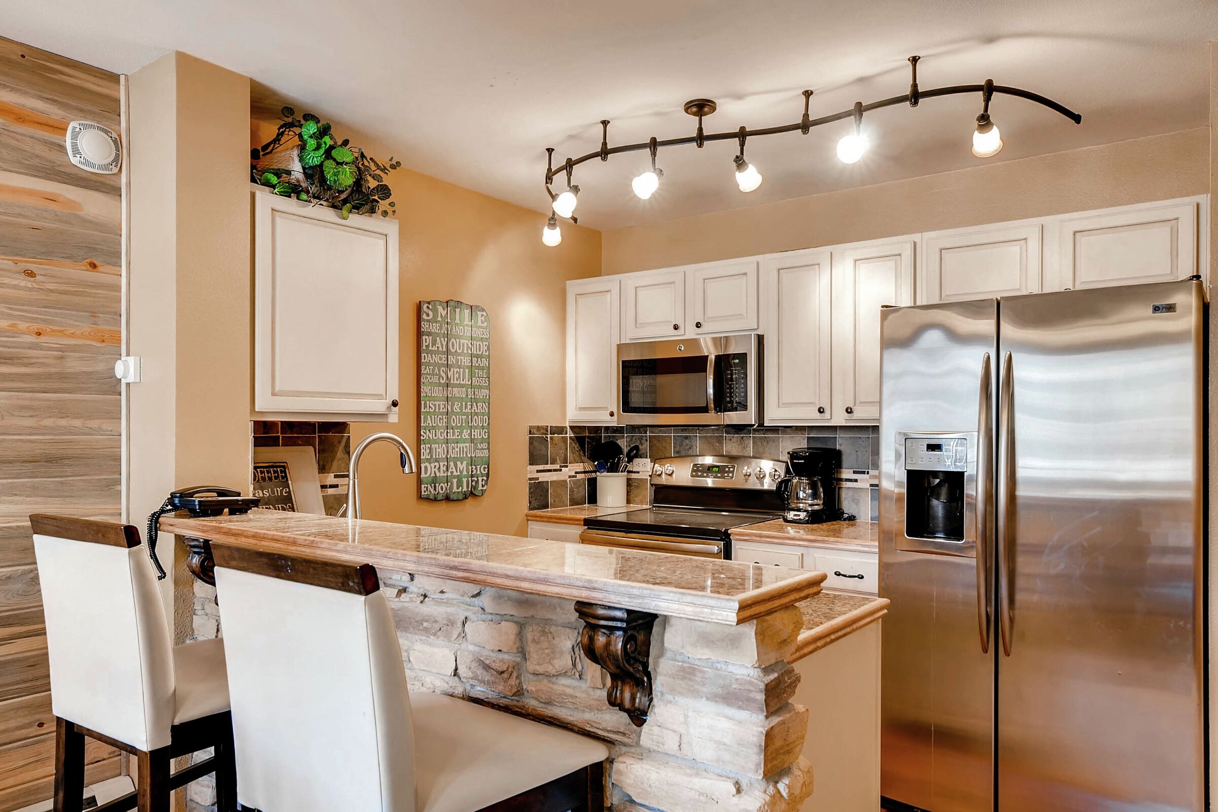 Studio Kitchen