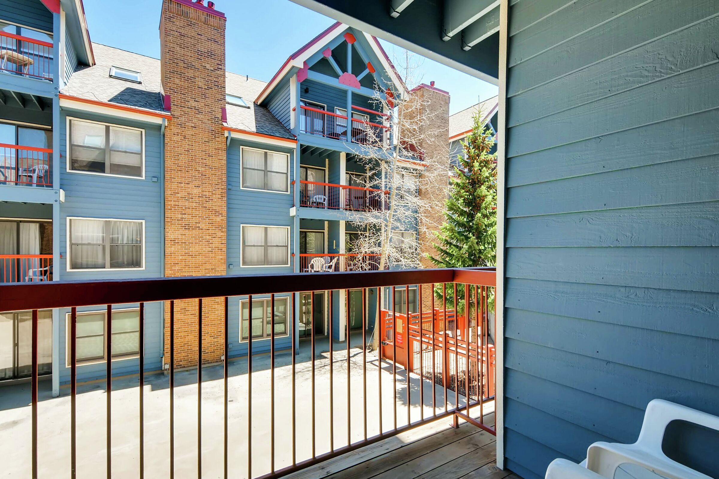 Studio Balcony