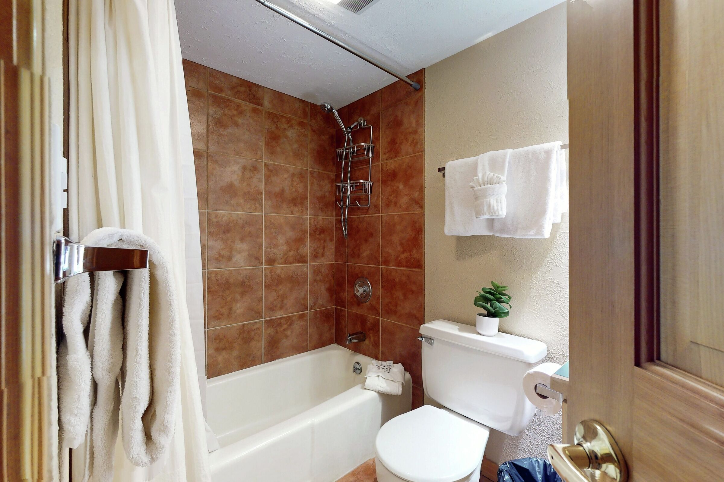 #B9 - Bathroom 