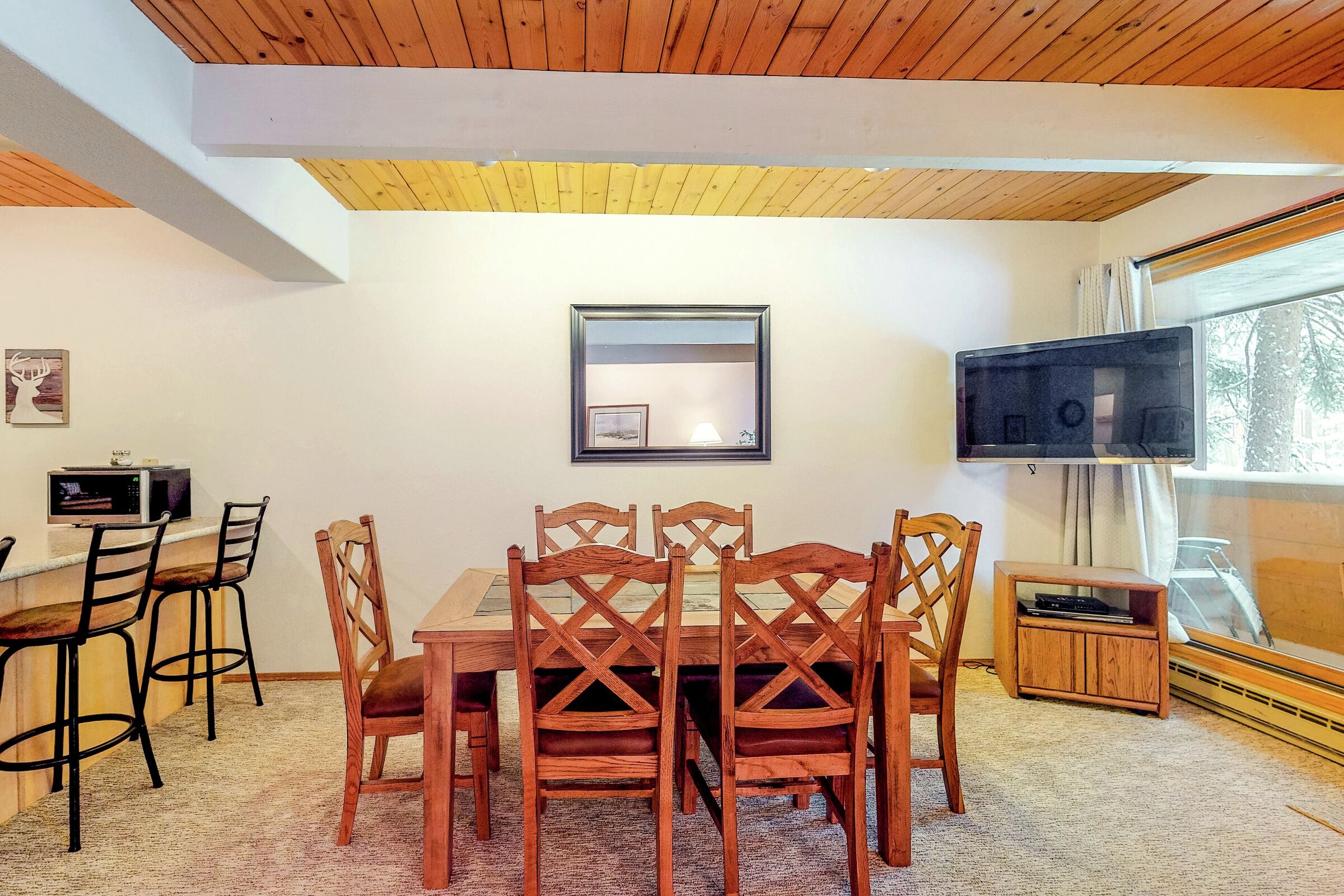 #C1 - Dining Area