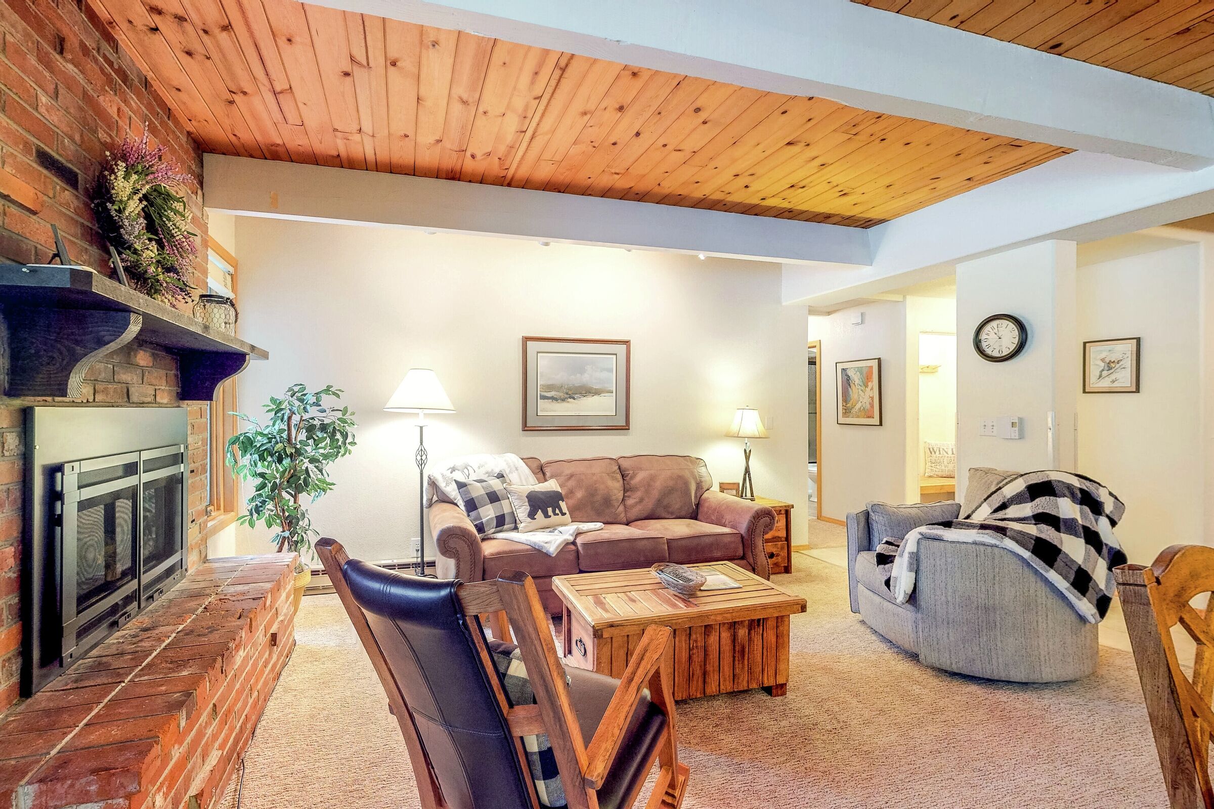#C1 - Living Area