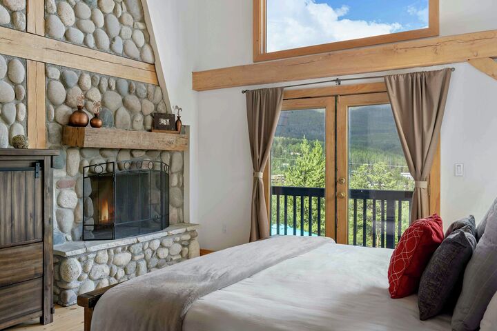 5 Bdrm 4.5 Bath HT - Bedroom