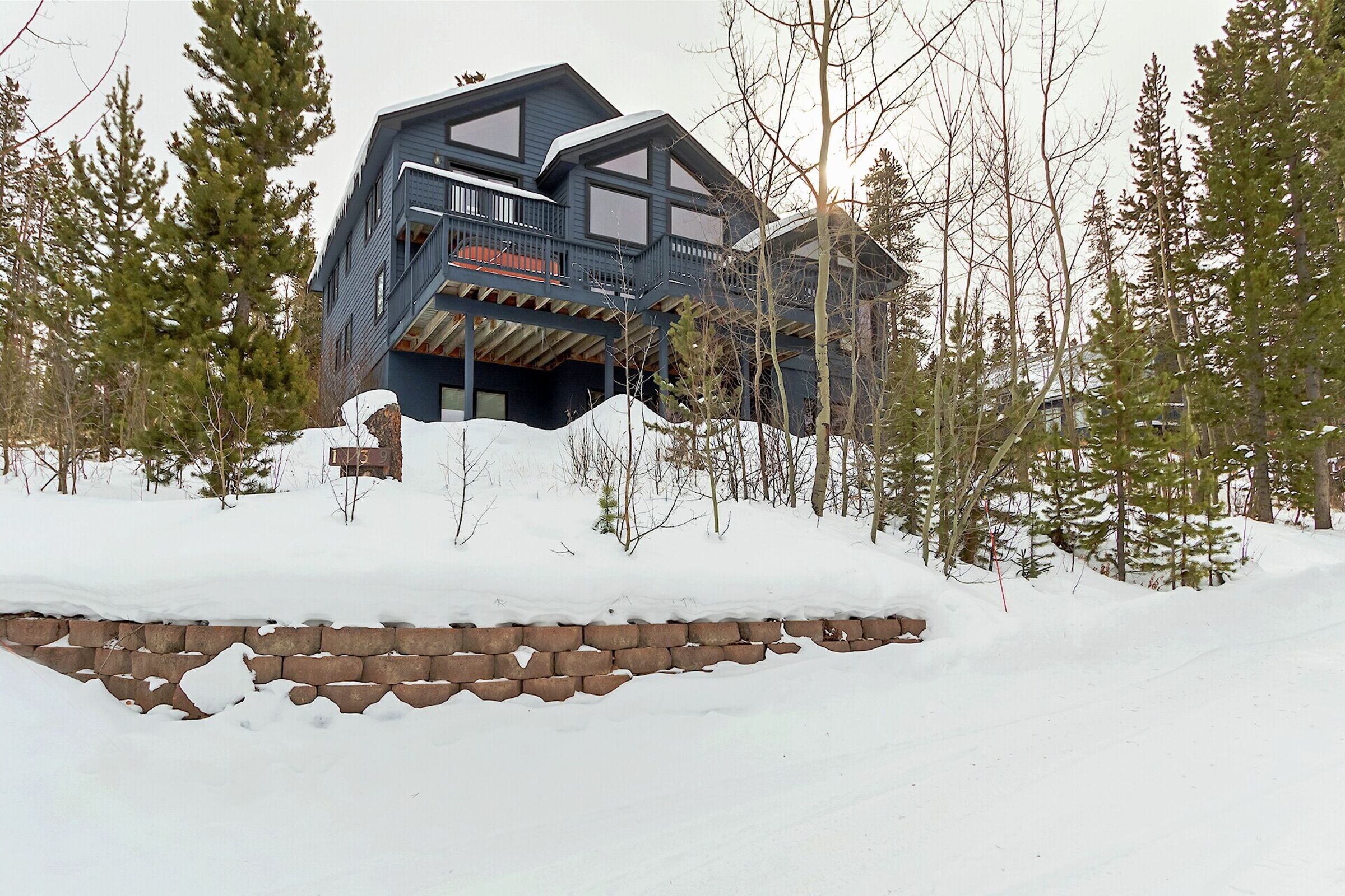 Snow Mountain Lodge