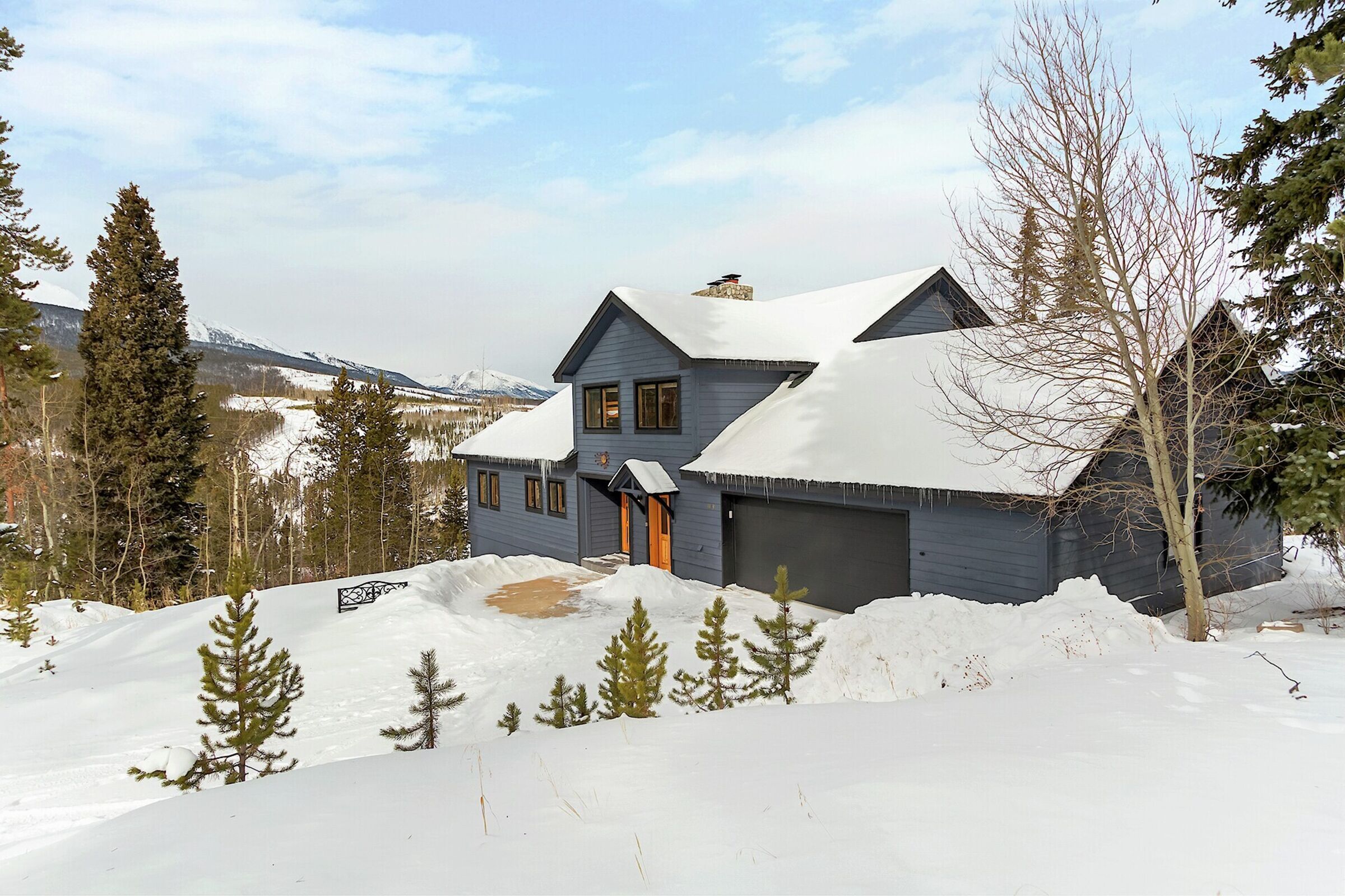 Snow Mountain Lodge