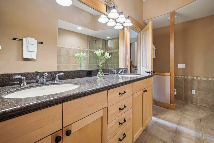 Master Ensuite Bathroom