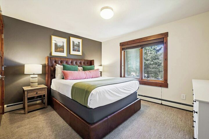 5 Bdrm 4.5 Bath HT - Bedroom