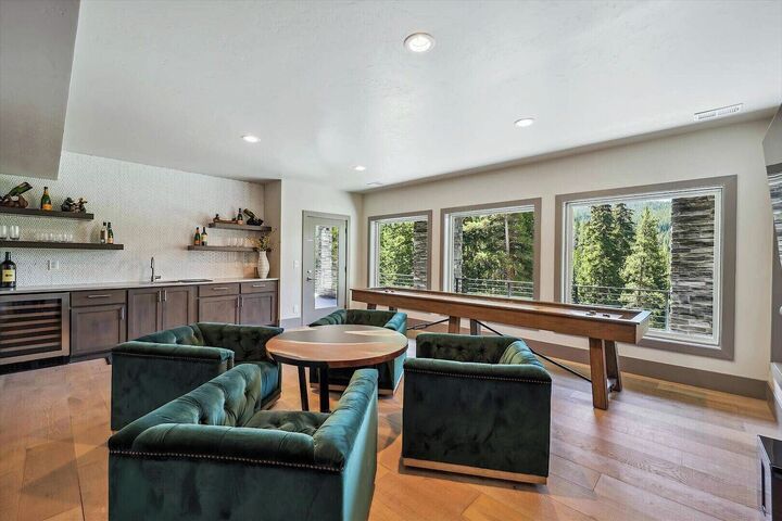 3 Bdrm 4.5 Bath HT - Family Room