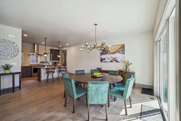3 Bdrm 4.5 Bath HT - Dining Area & Kitchen
