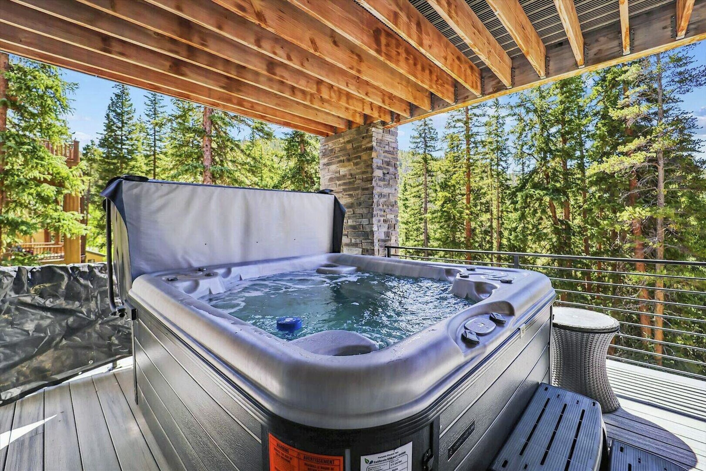 Balcony with Hot Tub