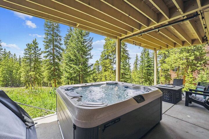 Patio with Hot Tub