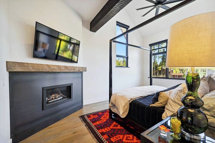 4 Bdrm 4.5 Bath HT - Master Bedroom