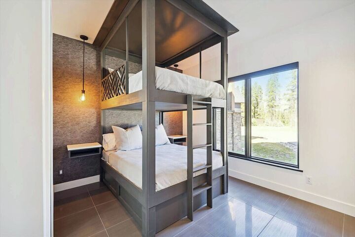 4 Bdrm 4.5 Bath HT - Bedroom