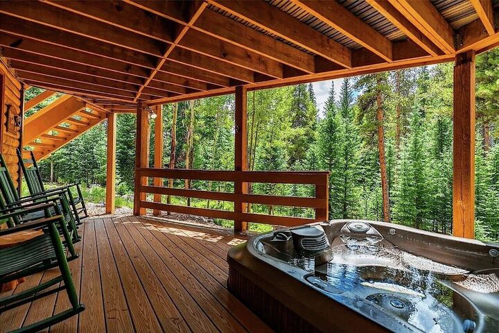 Deck with Hot Tub