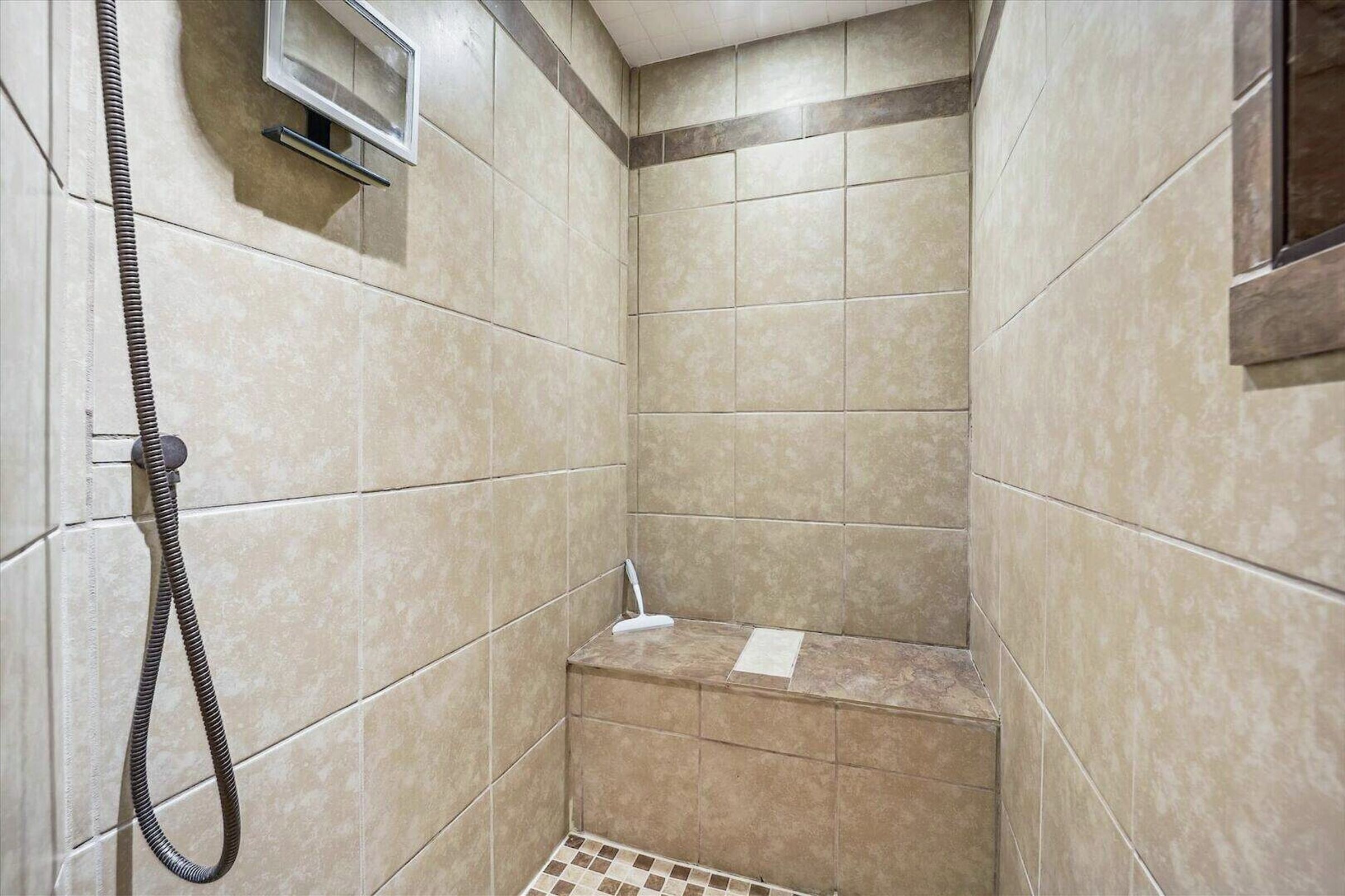 Master Ensuite Bathroom