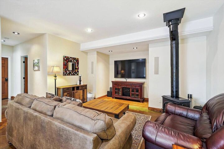 5 Bdrm 3.5 Bath HT - Family Room
