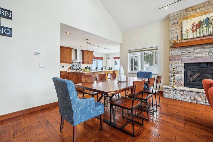 5 Bdrm 3.5 Bath HT - Dining Area