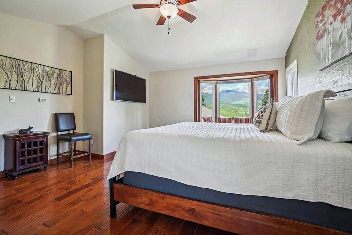 5 Bdrm 3.5 Bath HT - Master Bedroom