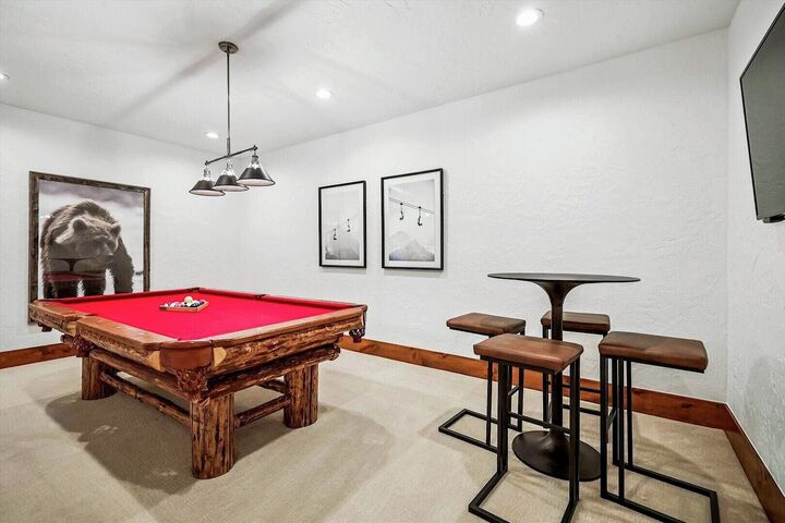 5 Bdrm 5.5 Bath HT - Billiards Area