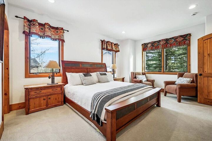 5 Bdrm 5.5 Bath HT - Bedroom