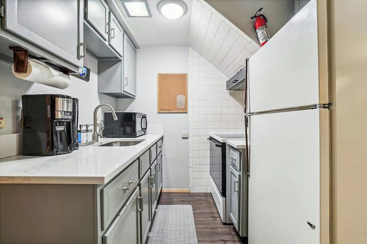 Second Kitchen