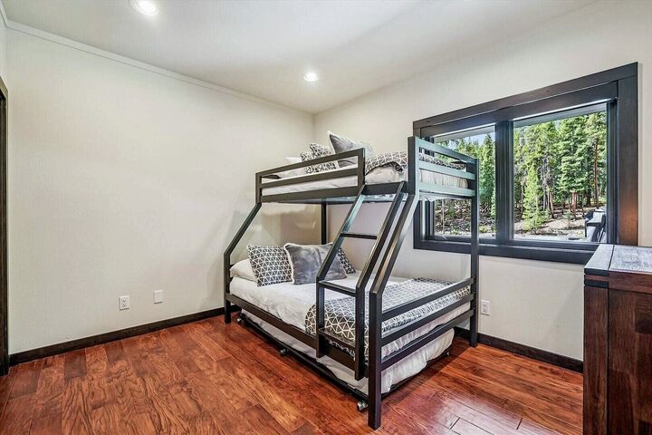 5 Bdrm 4 Bath HT - Bedroom