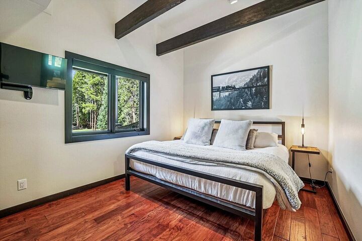 5 Bdrm 4 Bath HT - Bedroom