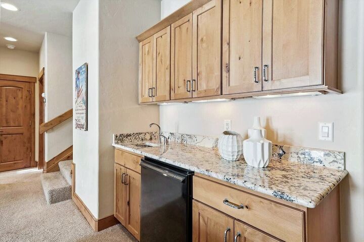Family Room with Wet Bar