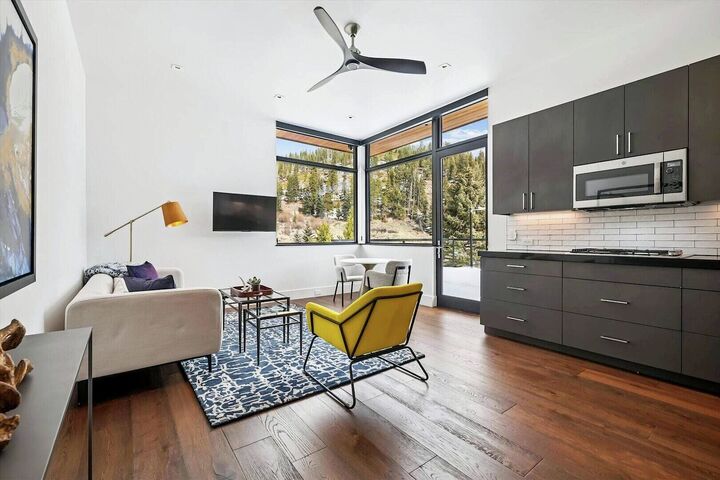 4 Bdrm 5.5 Bath HT - Lock-Off Living Area & Kitchen
