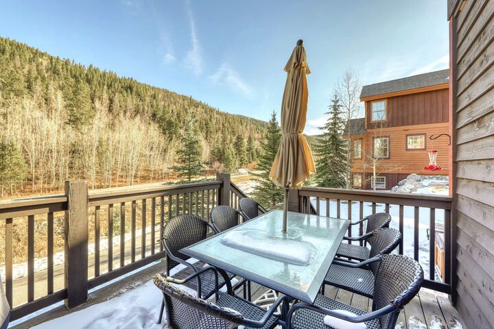 5 Bdrm 5 Bath HT - Deck