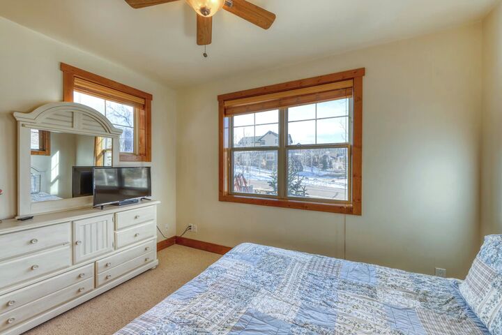 5 Bdrm 5 Bath HT - Bedroom