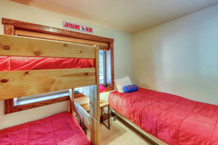 5 Bdrm 5 Bath HT - Bedroom