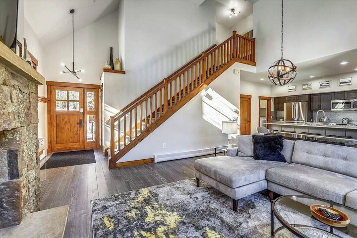 #305 - Living Area