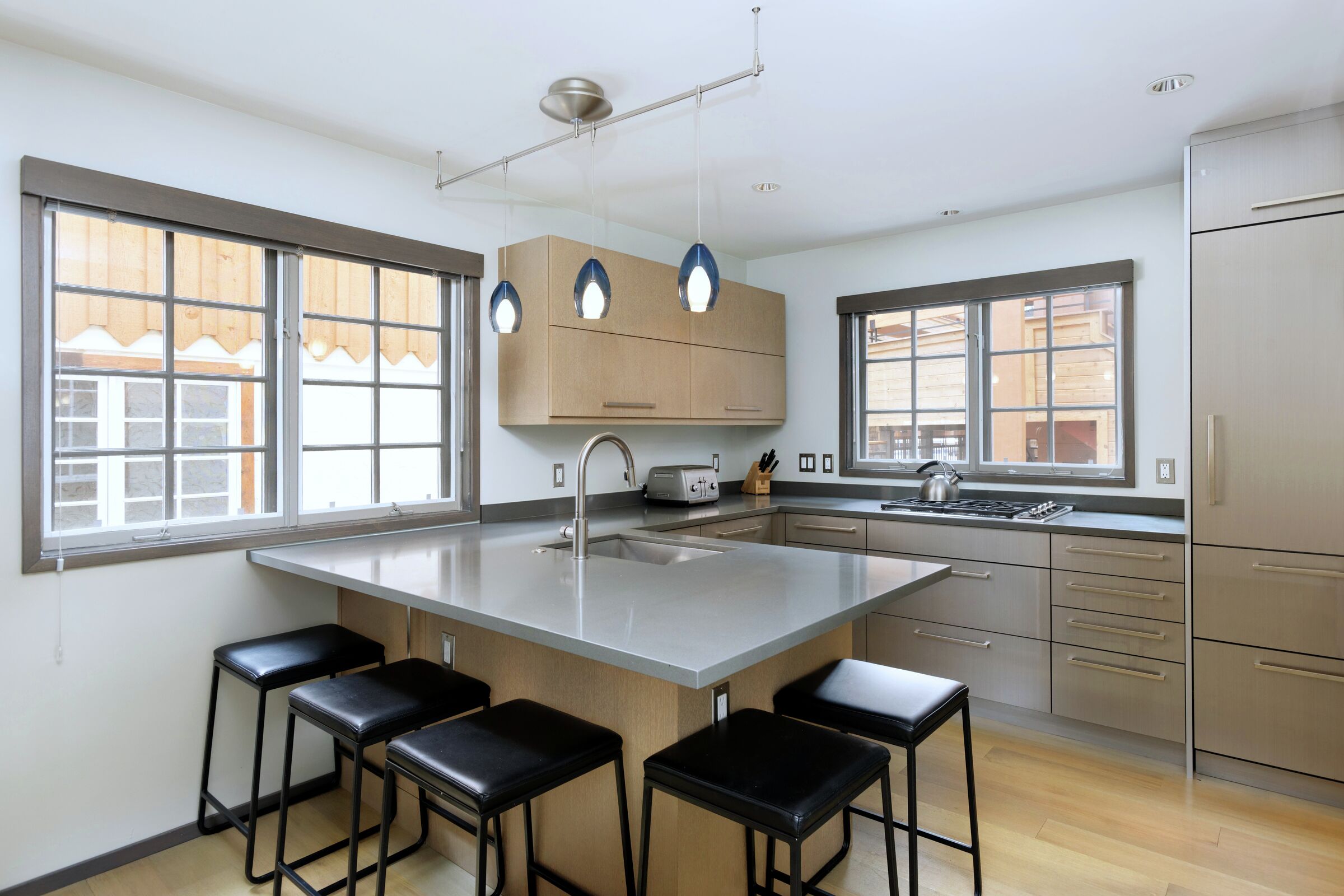 #10 - Kitchen