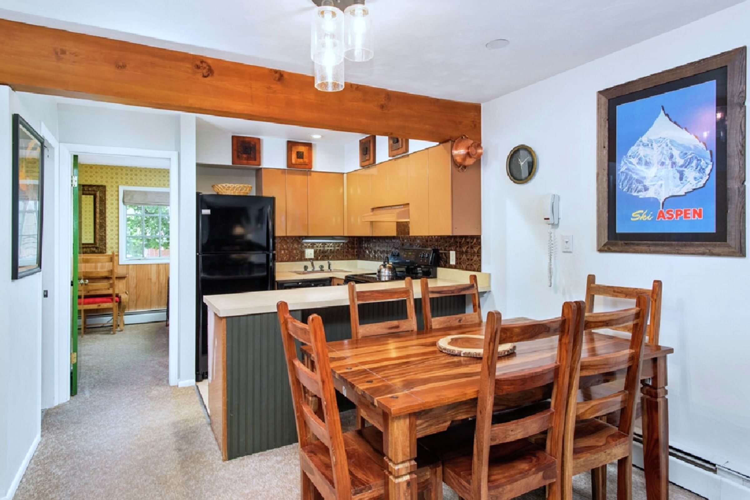 Dining Room & Kitchen