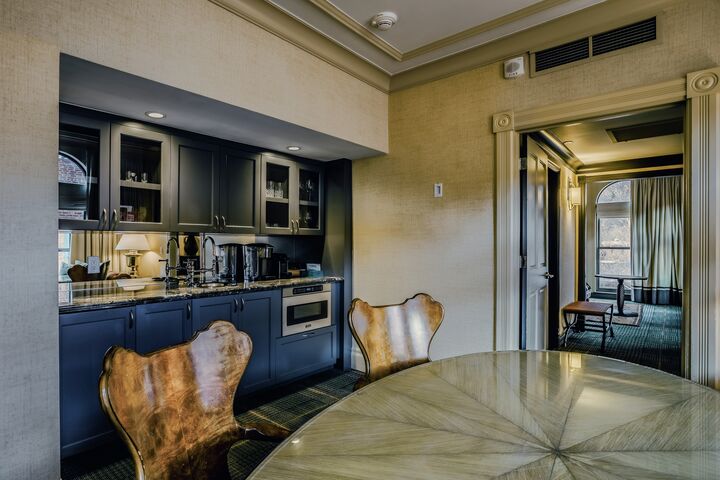 Wet Bar