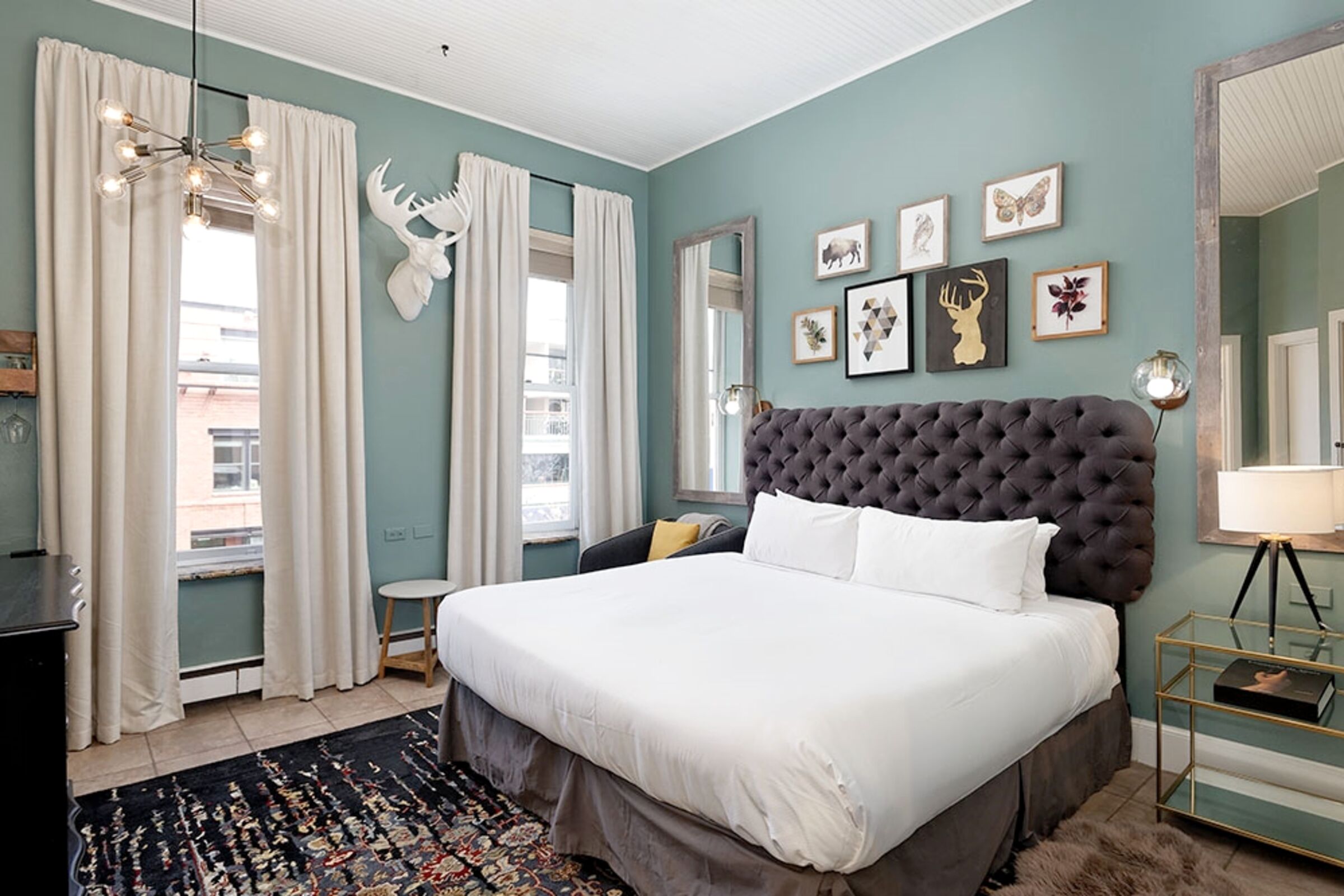 #206 - Deluxe Room