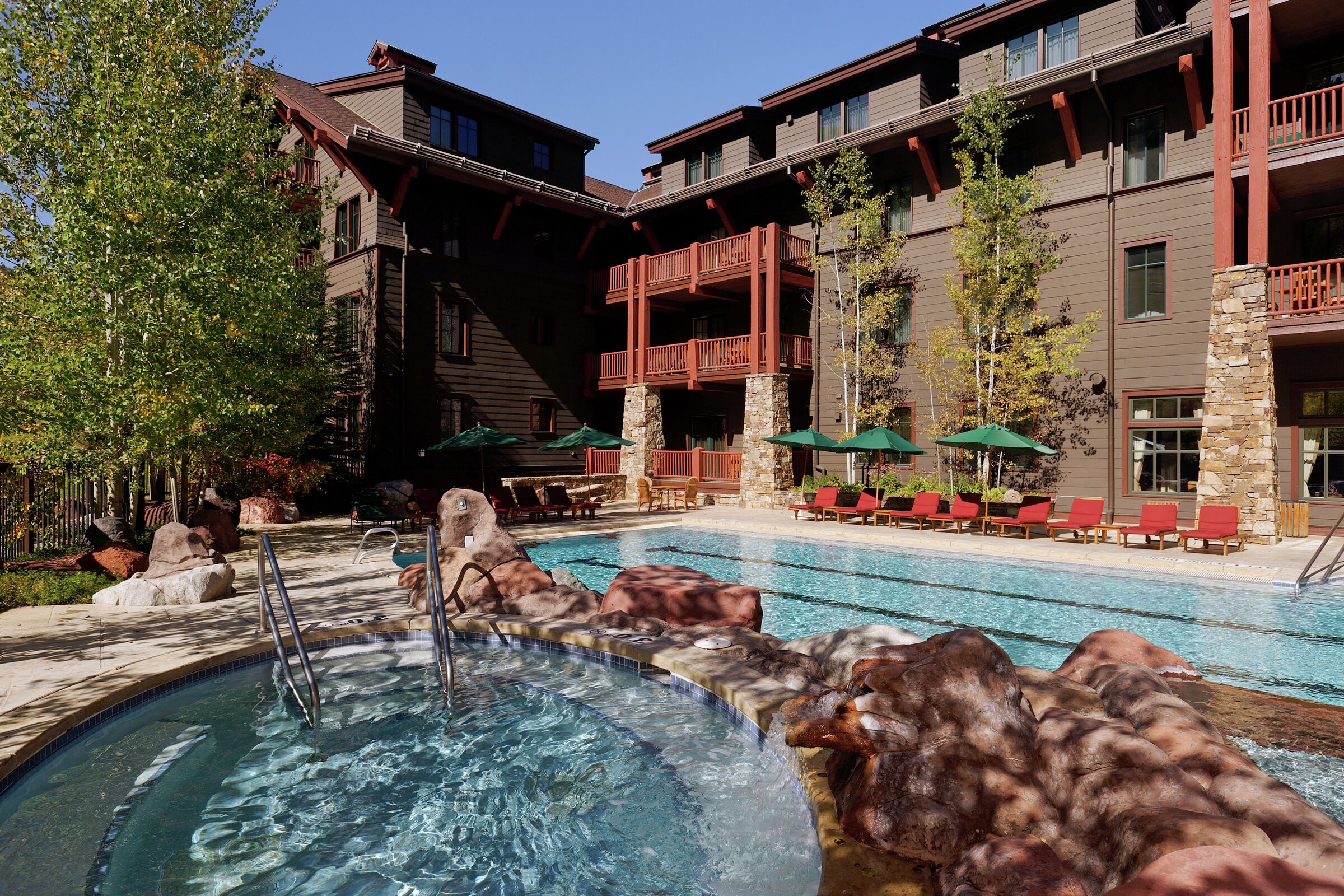 Hot Tub & Heated Pool