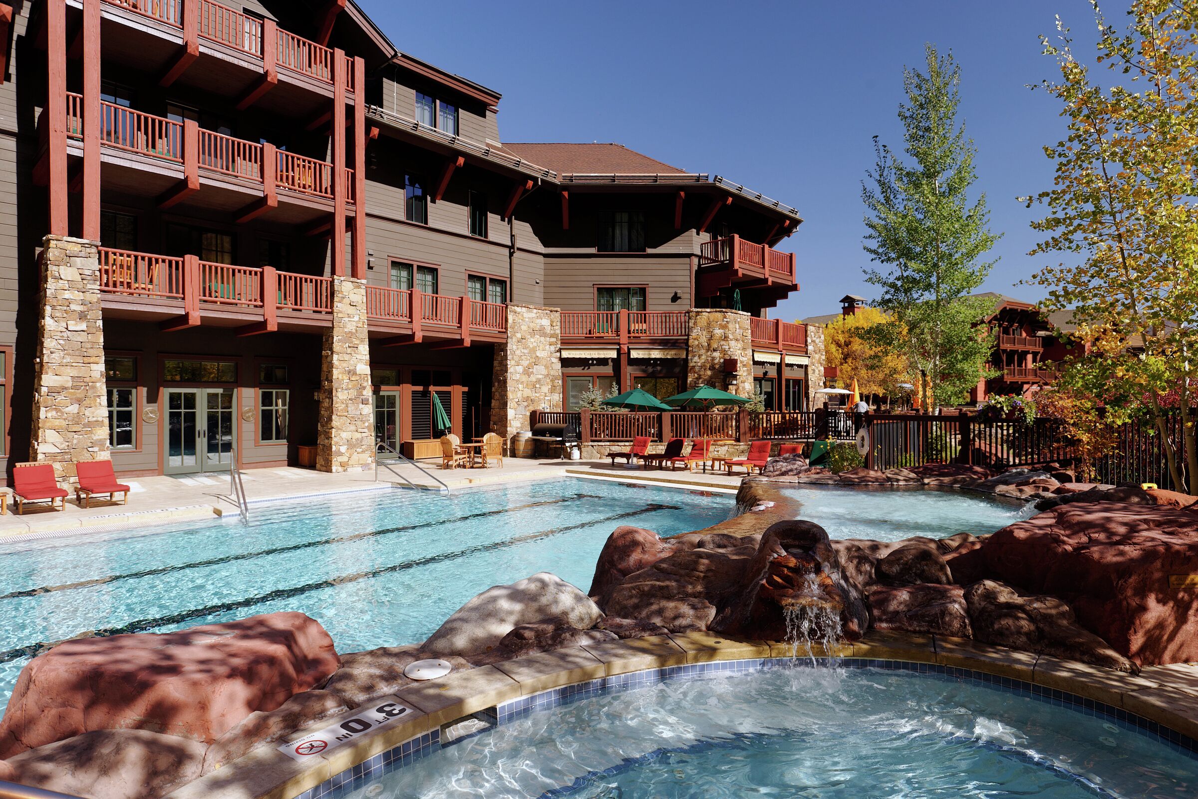 Hot Tub & Heated Pool