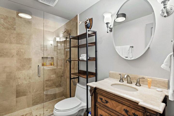#205 - Bathroom
