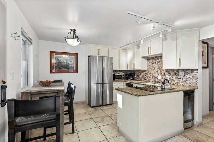 #205 - Dining Area & Kitchen
