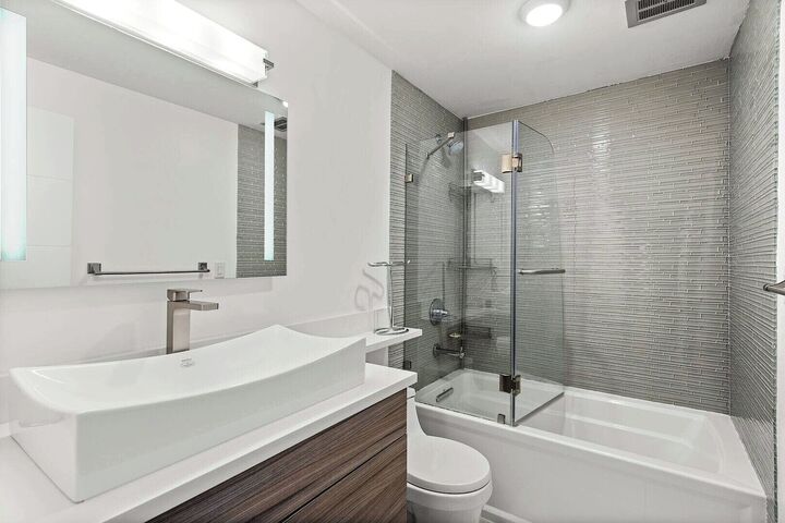 #301 - Master Bathroom