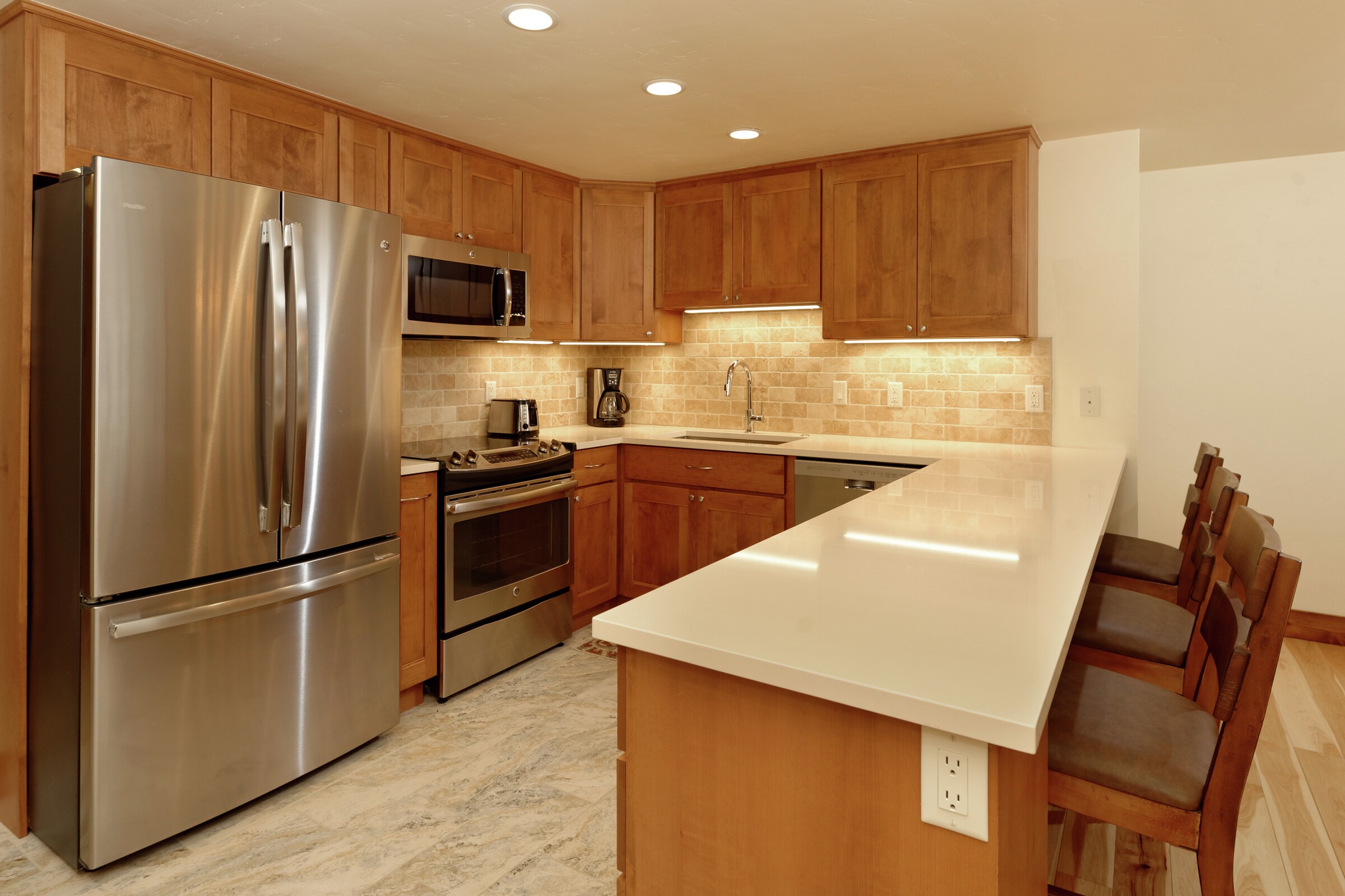 Three Bedroom Deluxe Kitchen