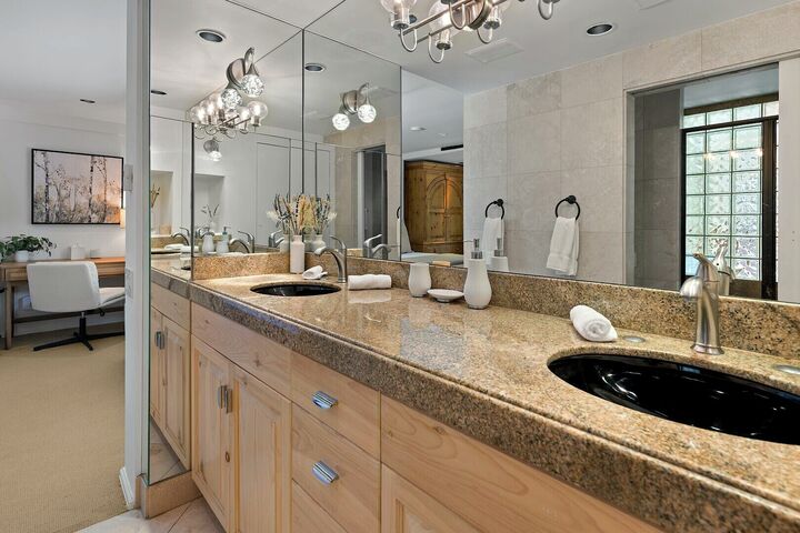 Master Ensuite Bathroom
