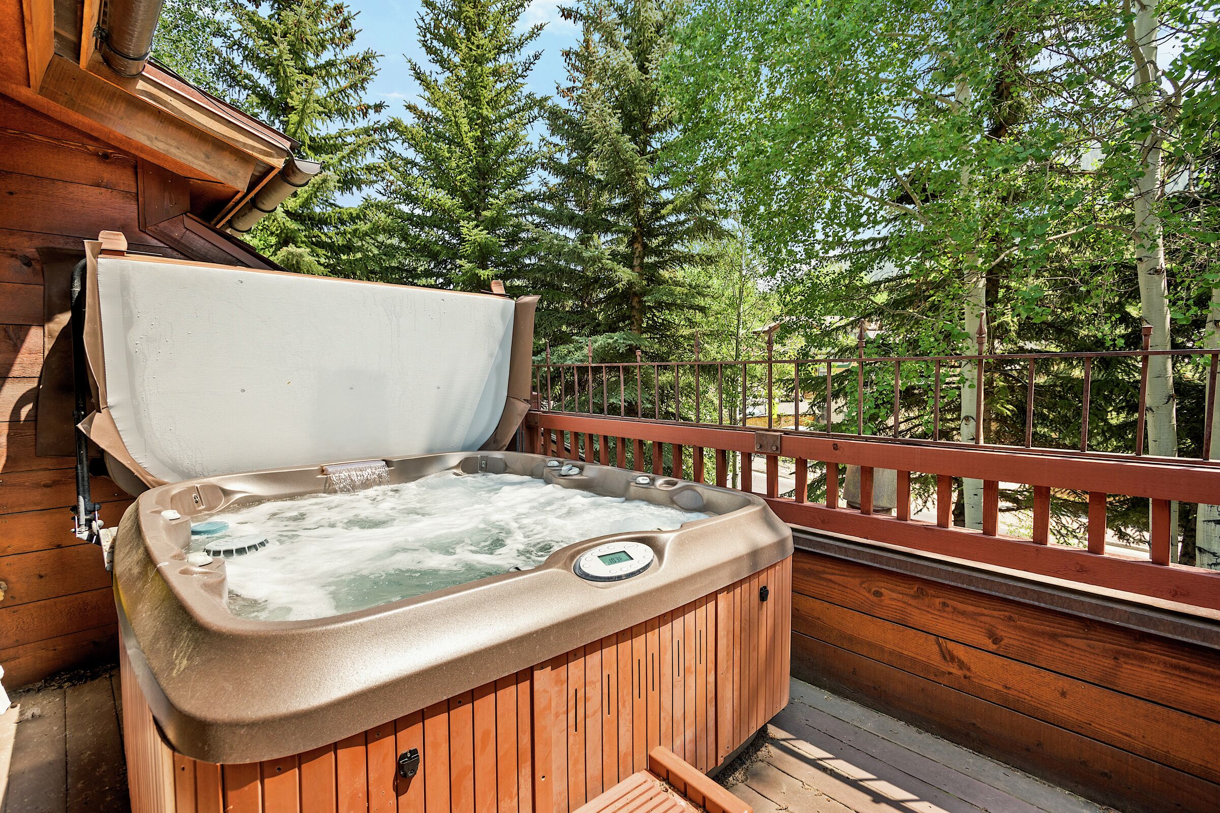 Balcony with Hot Tub