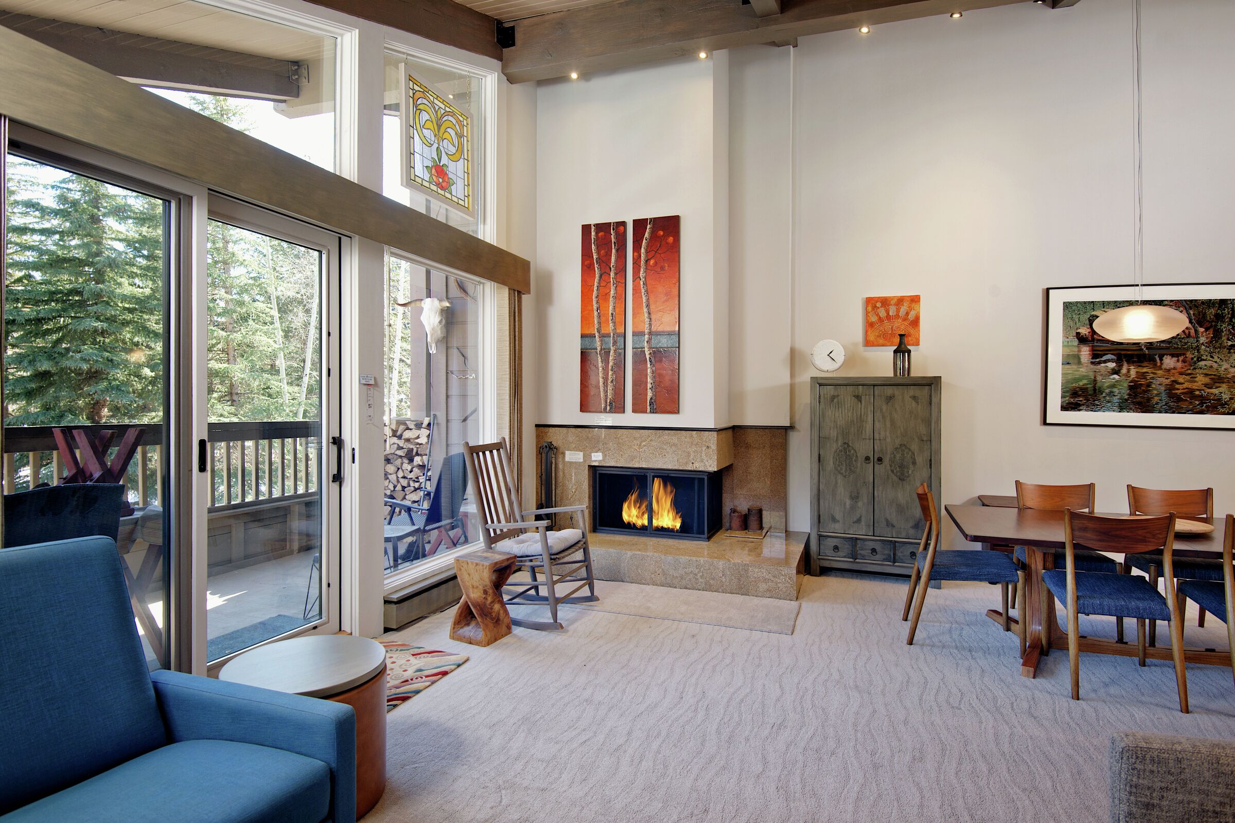 #K301 - Living Room & Dining Room
